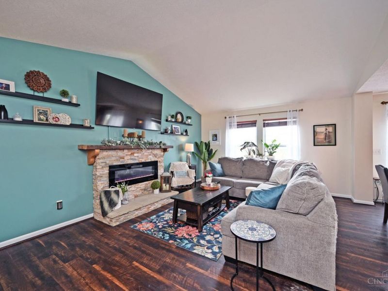 200 Lights Pointe Court, New Richmond, OH 45157 Photo 5