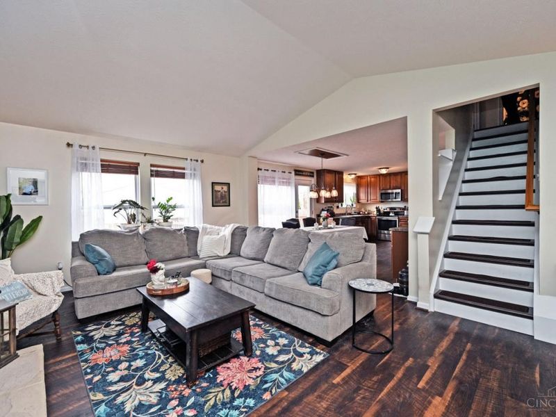 200 Lights Pointe Court, New Richmond, OH 45157 Photo 7