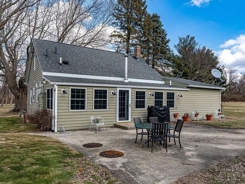 7591 Brookville Road, Oxford Twp, OH 45056 Photo 1