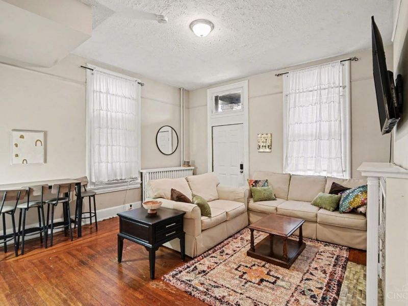 218 Fosdick Street, Cincinnati, OH 45219 Photo 3