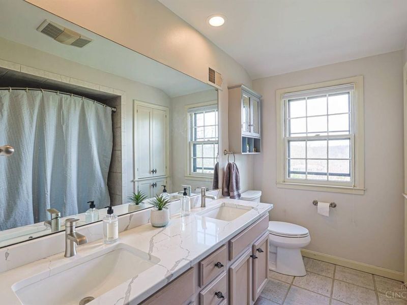 8000 Blome Road, Indian Hill, OH 45243 Photo 38