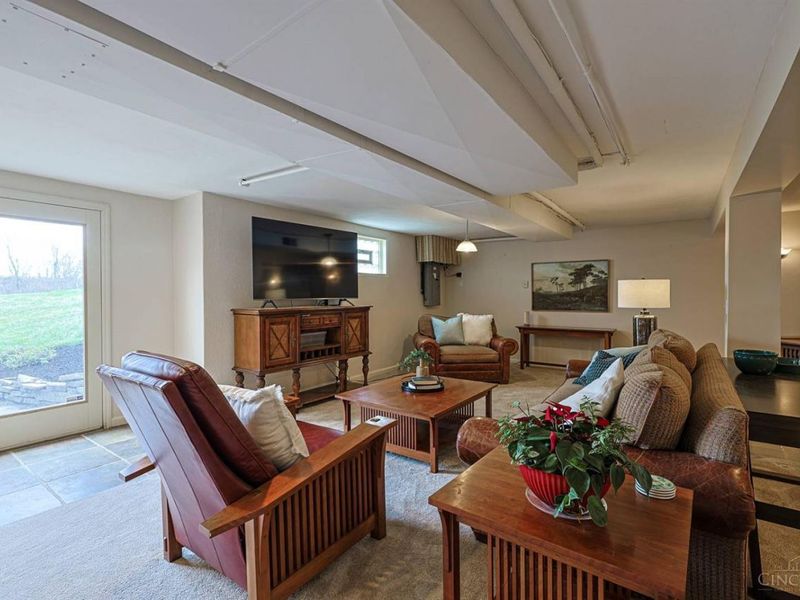 8000 Blome Road, Indian Hill, OH 45243 Photo 41