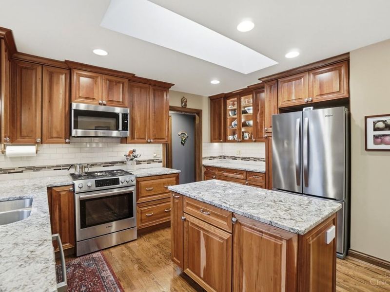 3852 Deerpath Lane, Miami Twp, OH 45248 Photo 12