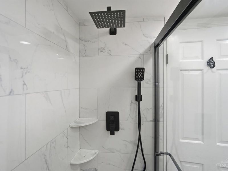 9750 Bunker Hill Lane, Unit 60, Montgomery, OH 45242 Photo 32