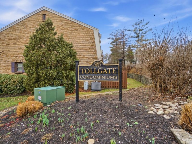 9750 Bunker Hill Lane, Unit 60, Montgomery, OH 45242 Photo 4