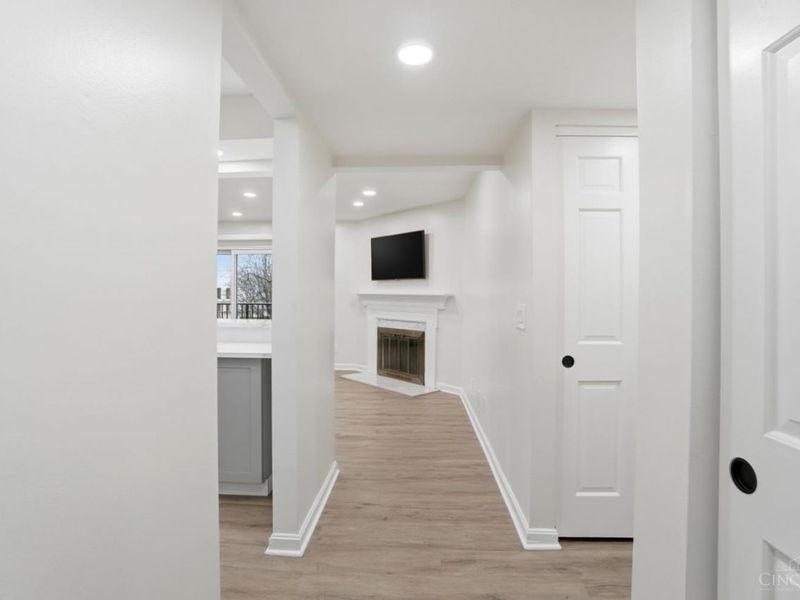 9750 Bunker Hill Lane, Unit 60, Montgomery, OH 45242 Photo 7