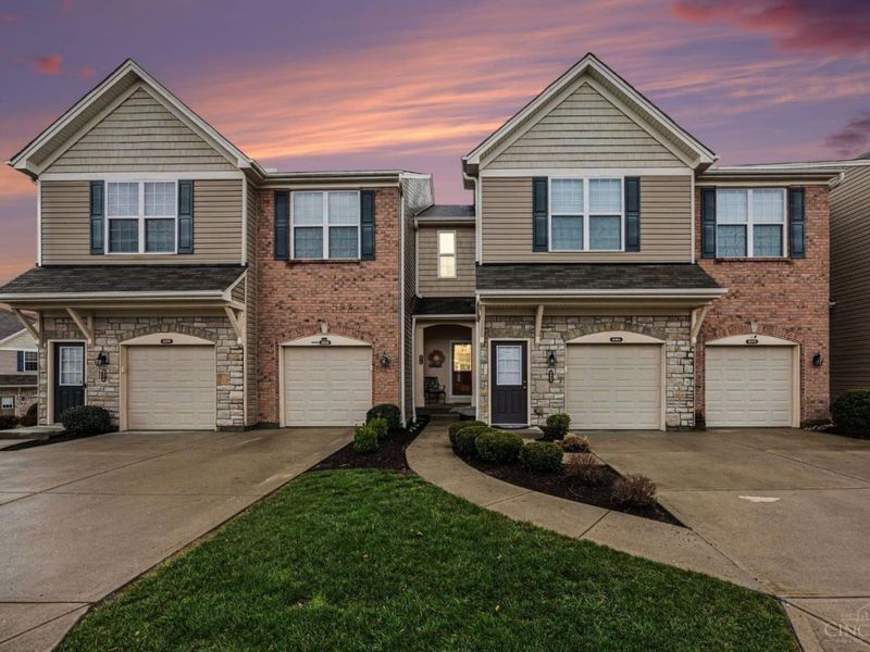 9370 Bridgecreek Drive, Springdale, OH 45231 Photo 1