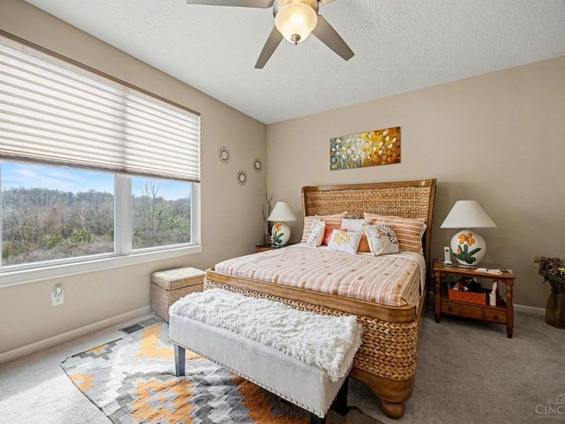 9370 Bridgecreek Drive, Springdale, OH 45231 Photo 14