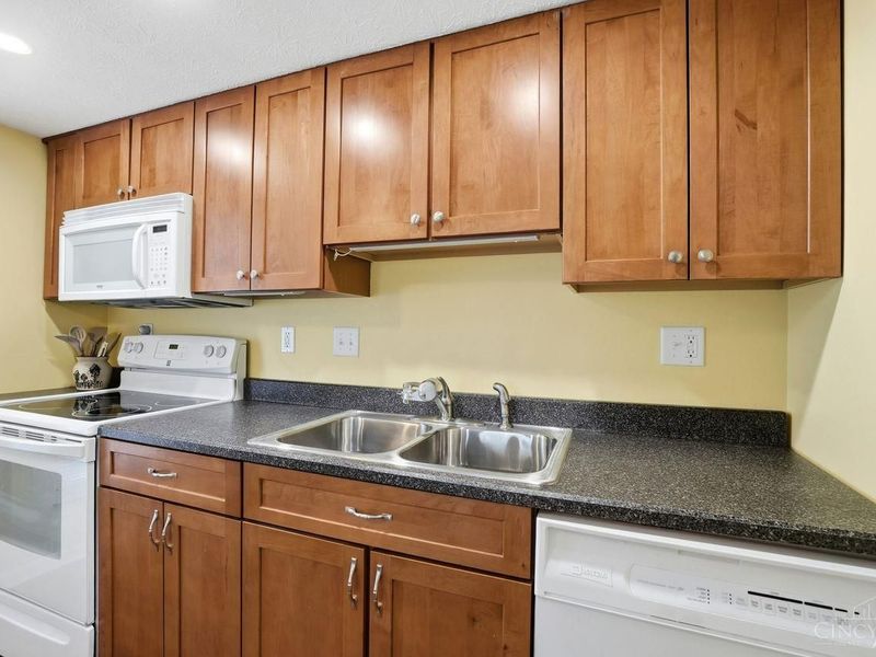 10850 Ponds Lane, Unit 6, Sycamore Township, OH 45242 Photo 10