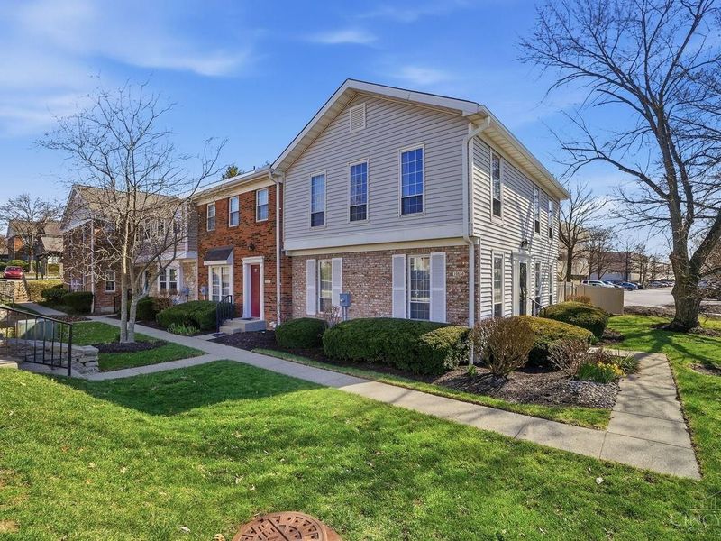 10850 Ponds Lane, Unit 6, Sycamore Township, OH 45242 Photo 2