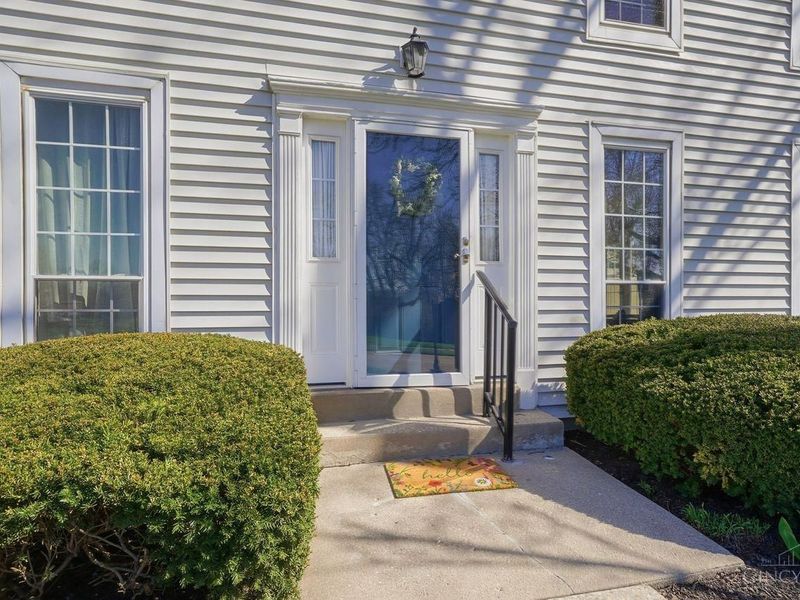 10850 Ponds Lane, Unit 6, Sycamore Township, OH 45242 Photo 3