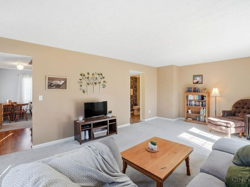 10850 Ponds Lane, Unit 6, Sycamore Township, OH 45242 Photo 7