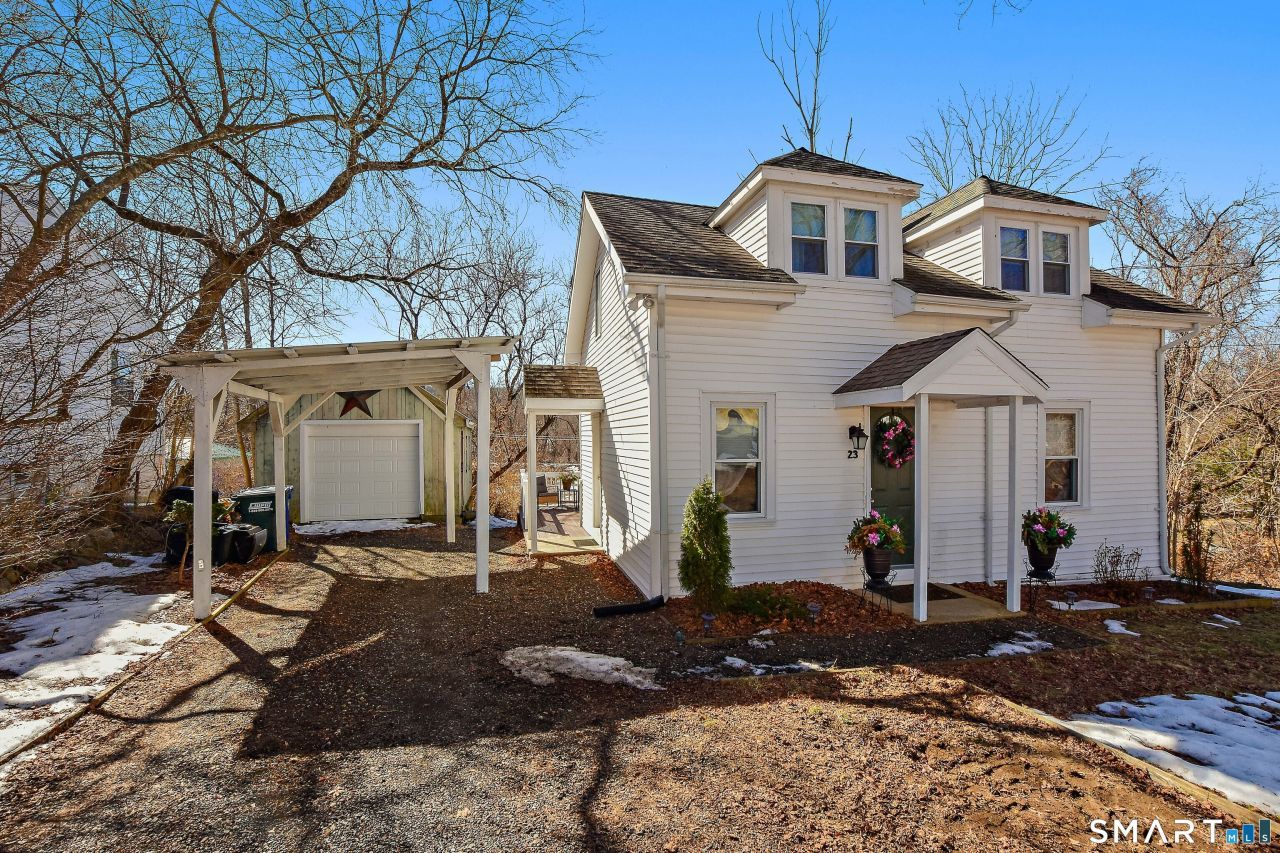 23 Victoria, Griswold, CT 06351 Main Photo