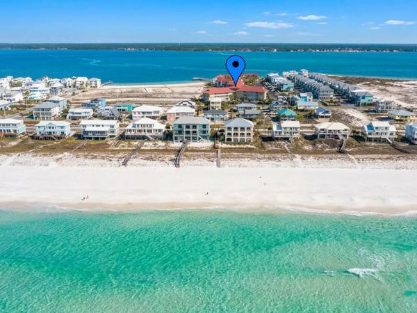 7464 Sunset Harbor Drive, Unit APT 111, Navarre, FL 32566