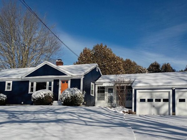 22 Indian Ridge Road, Hopkinton, NH 03229