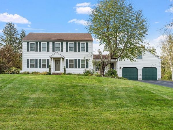 8 Rock N Pines Road, Fremont, NH 03044