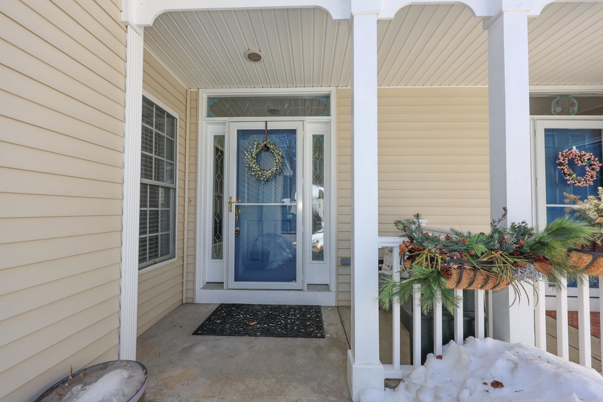 34 Mammoth Road, Unit 27, Hooksett, NH 03106 Main Photo