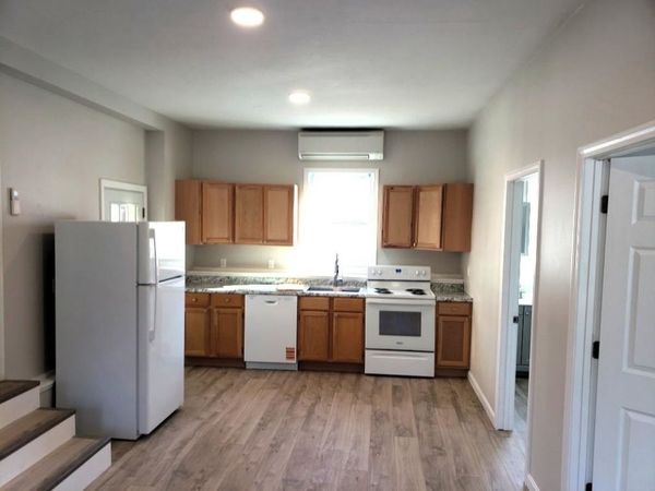 2 Bancroft Road, Unit 1, Londonderry, NH 03053