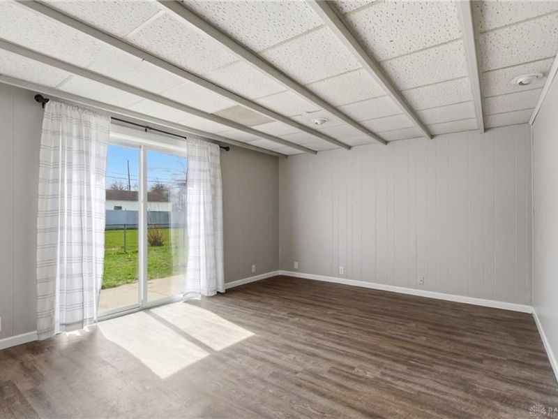 322 Lutz Drive, Englewood, OH 45322 Photo 8