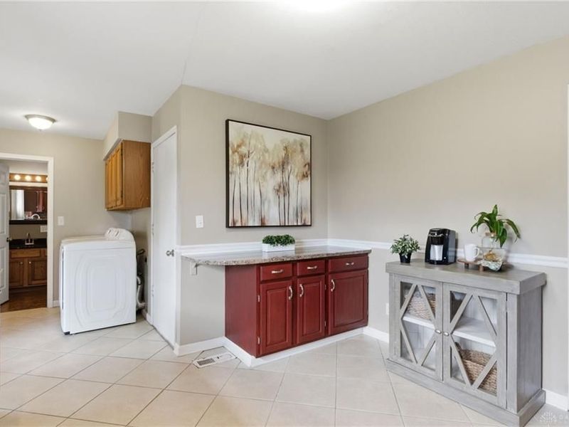 1108 Chateau Drive, Kettering, OH 45429 Photo 13