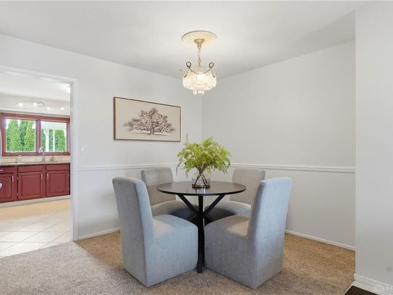 1108 Chateau Drive, Kettering, OH 45429 Photo 8