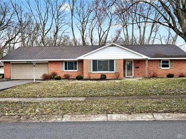 5713 Daphne Lane, Dayton, OH 45415