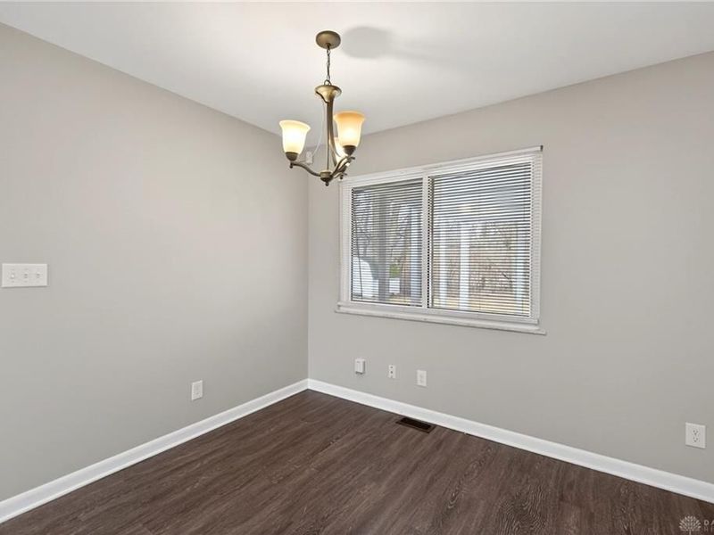 5713 Daphne Lane, Dayton, OH 45415 Photo 13