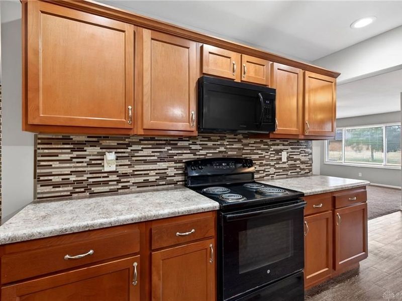 5713 Daphne Lane, Dayton, OH 45415 Photo 18