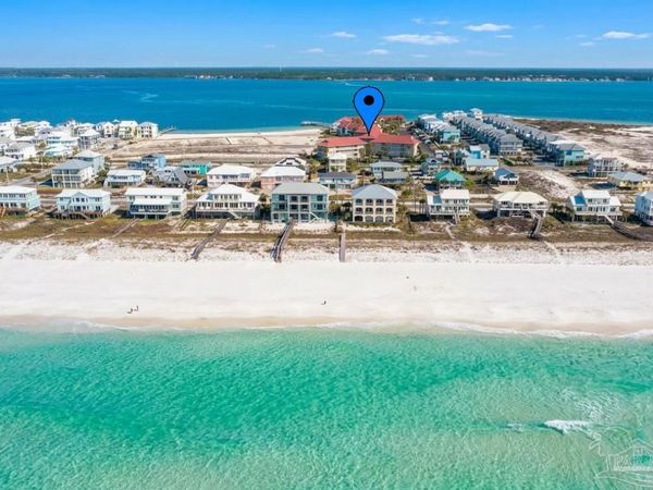 7464 Sunset Harbor Dr, Unit 111, Navarre, FL 32566