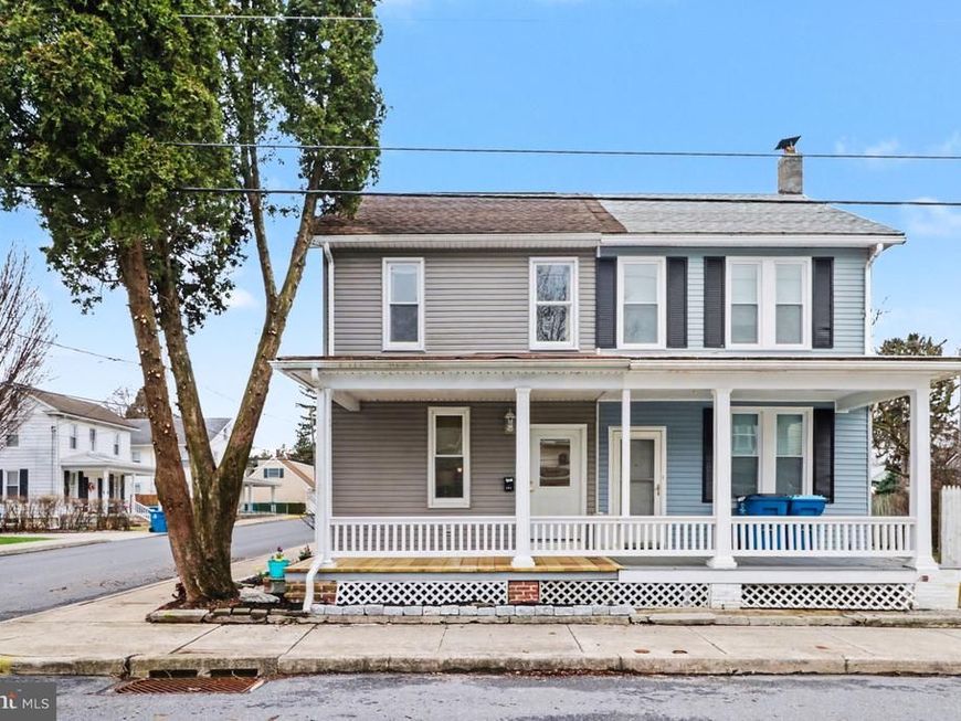 301 W 2nd Street, Hummelstown, PA 17036 Main Photo