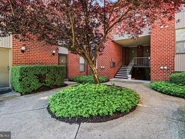 1210 E HAMPTON HILL COURT, HARRISBURG, PA 17111