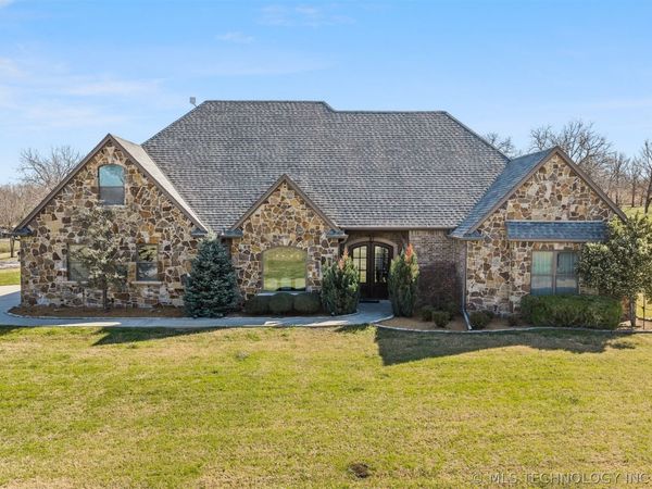 1451 Gateway Road , Ardmore, OK 73401