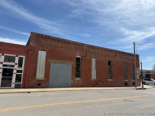 201 E Broadway , Ardmore, OK 73401