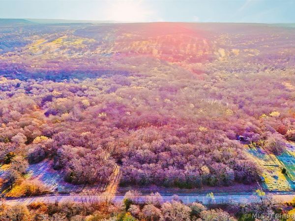 8250 Valley View Drive , Beggs, OK 74421