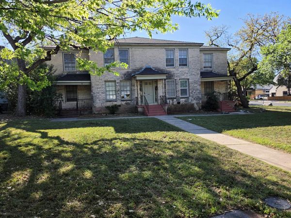 1401 Hartford RD, Unit 4, Austin, TX 78703