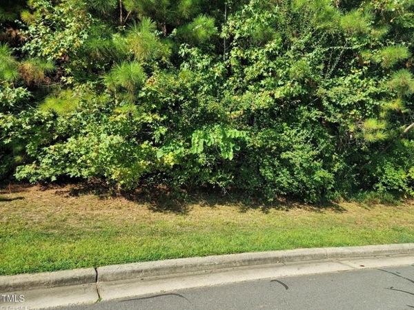 36 Bur oak Court , Pittsboro, NC 27312