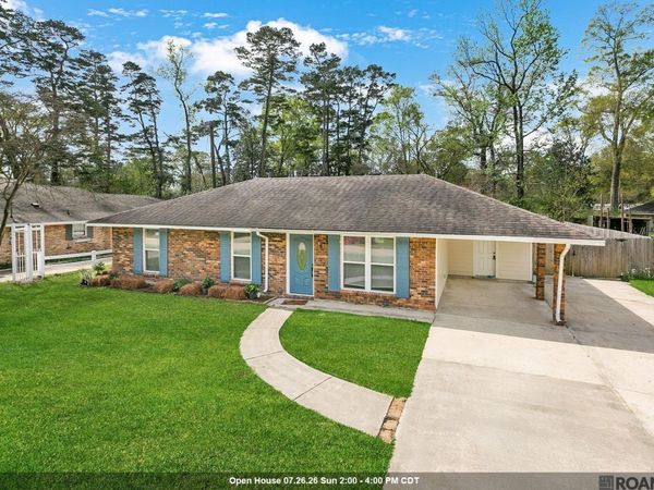 5665 Mapleton Dr, Greenwell Springs, LA 70739