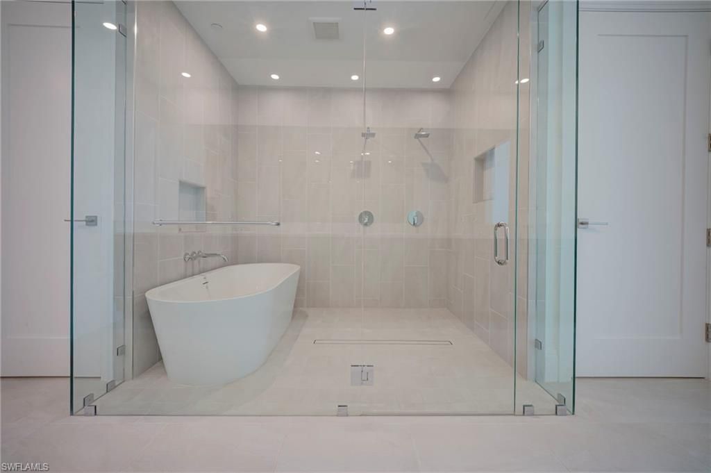 4810 Pelican Colony Blvd, Unit 704, Bonita Springs, FL 34134 Photo