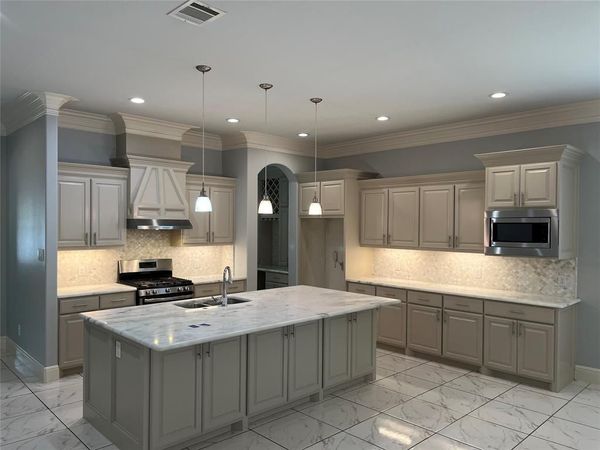 337 Lucille Street, Irving, TX 75060