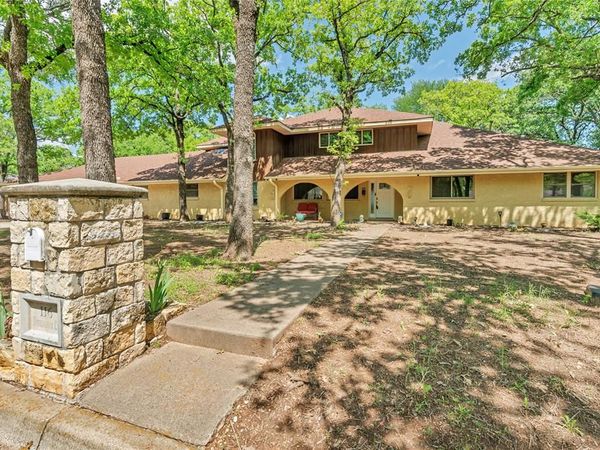 116 Nottingham Circle, Bridgeport, TX 76426