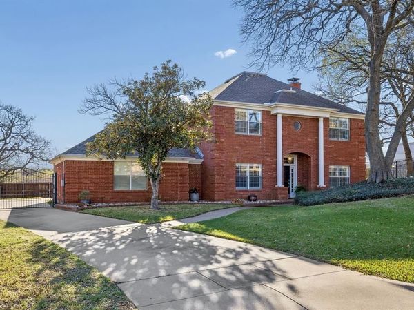 5107 Landover Hills Lane, Arlington, TX 76017
