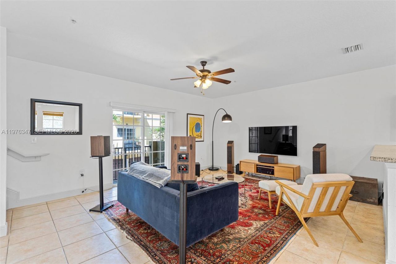 2540 SW 14th Ave , Unit 206, Fort Lauderdale, FL 33315 Photo