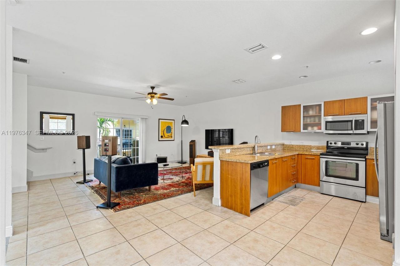 2540 SW 14th Ave , Unit 206, Fort Lauderdale, FL 33315 Photo