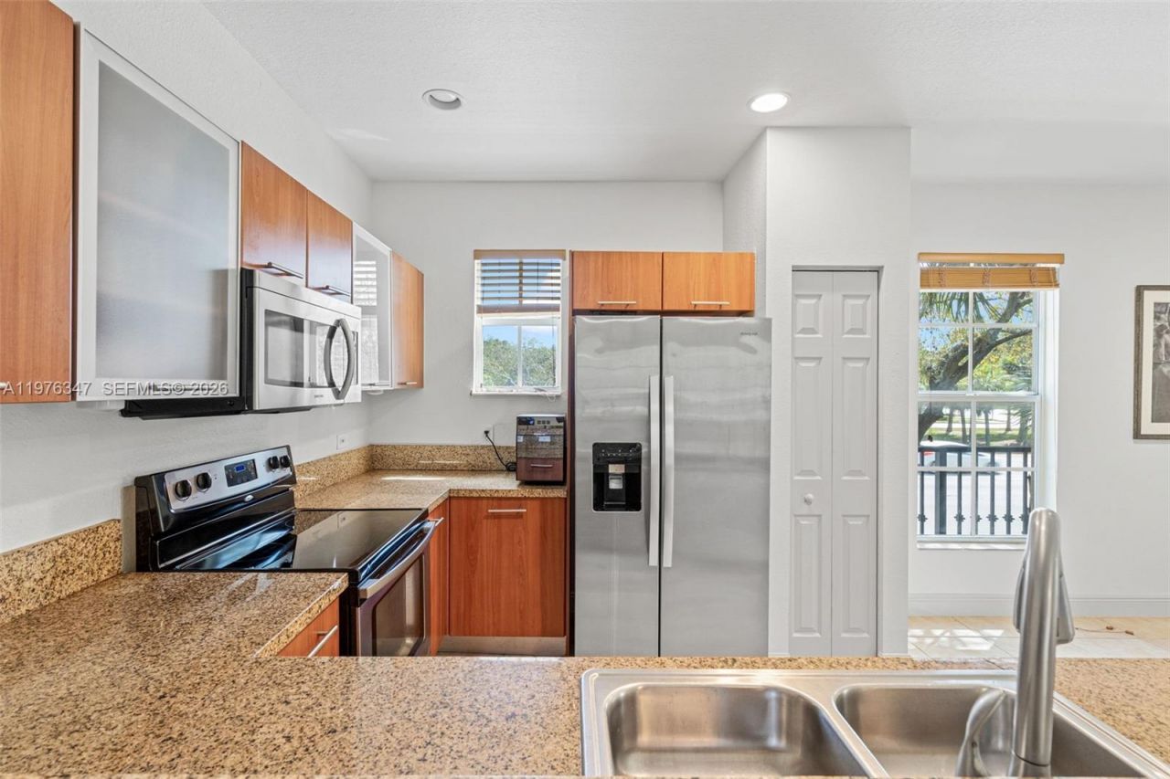 2540 SW 14th Ave , Unit 206, Fort Lauderdale, FL 33315 Photo