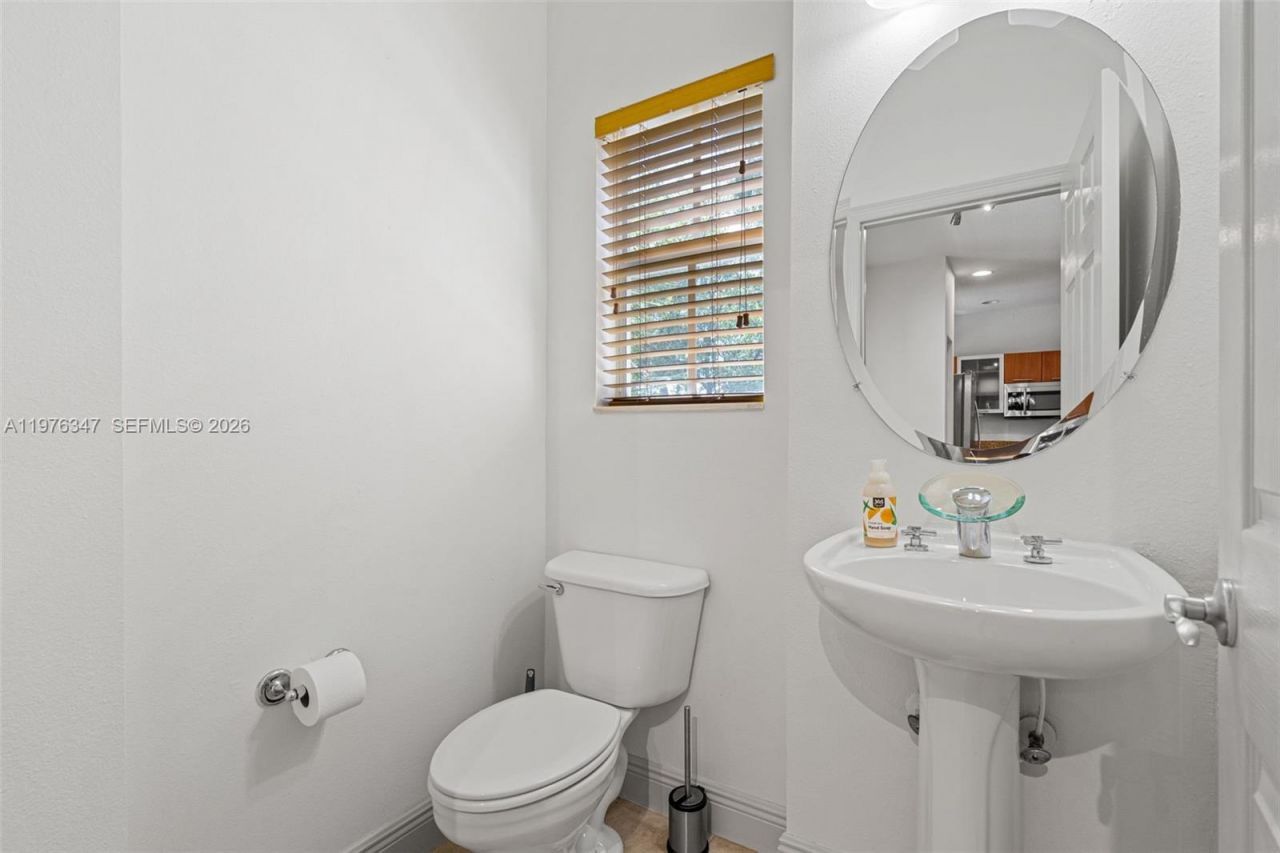 2540 SW 14th Ave , Unit 206, Fort Lauderdale, FL 33315 Photo