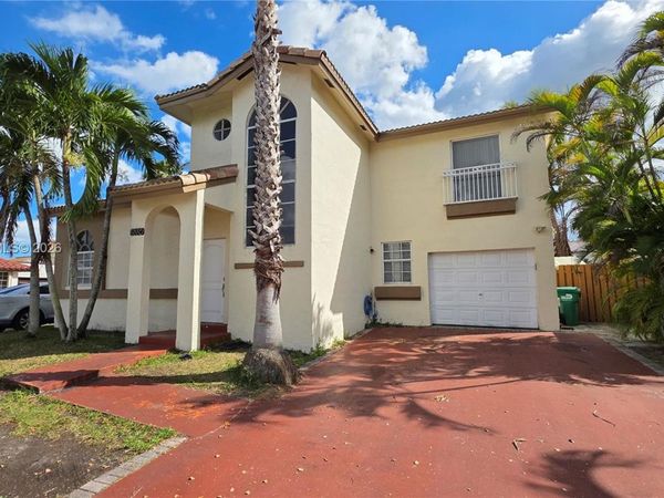 15856 SW 112th Ter , Miami, FL 33196