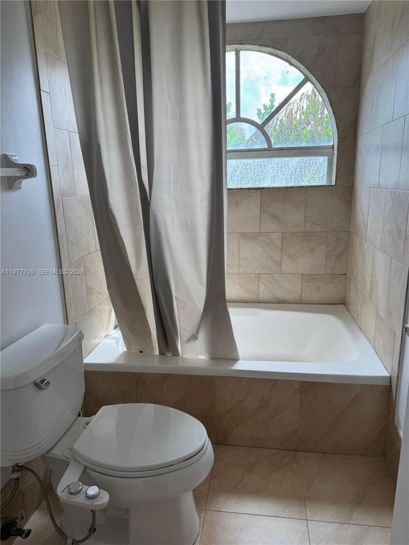 15856 SW 112th Ter, Miami, FL 33196 Photo