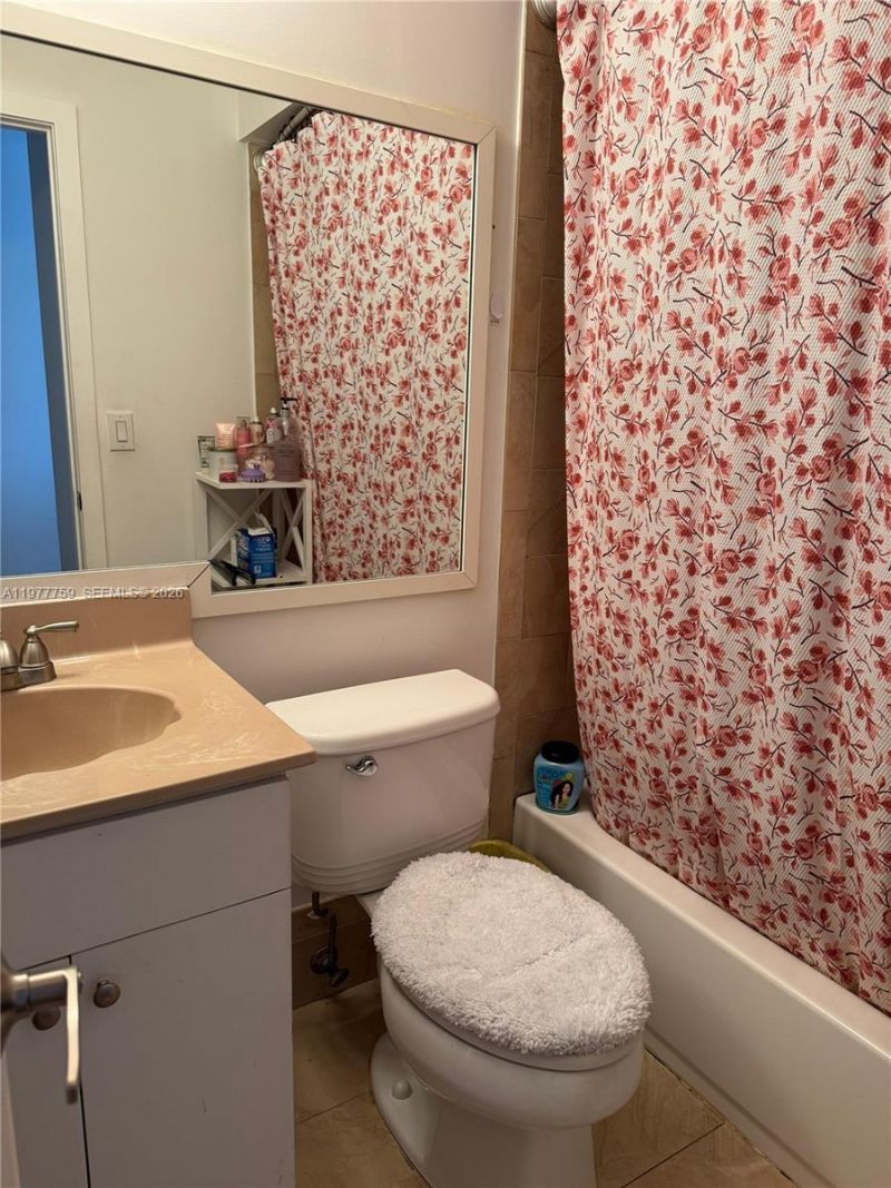 15856 SW 112th Ter, Miami, FL 33196 Photo