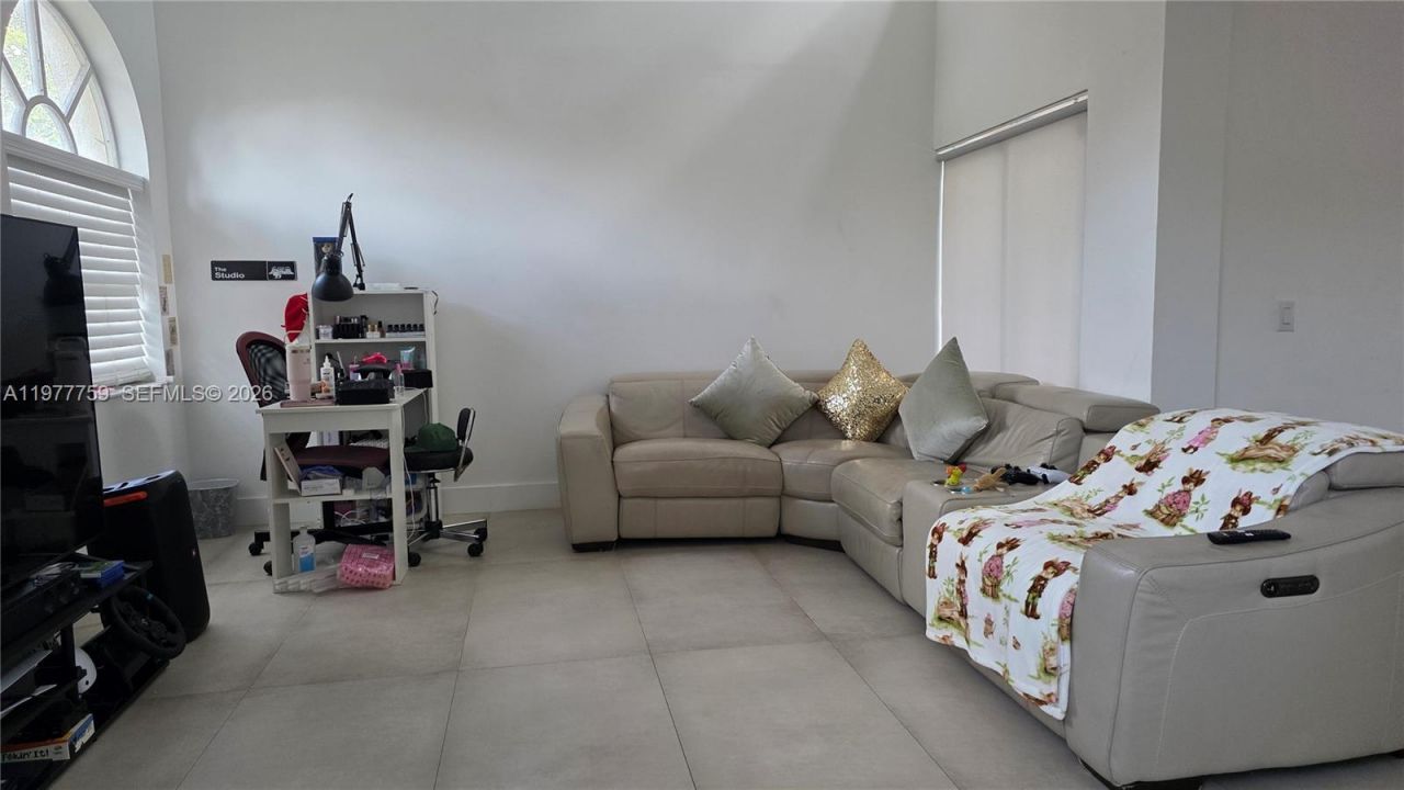 15856 SW 112th Ter, Miami, FL 33196 Photo