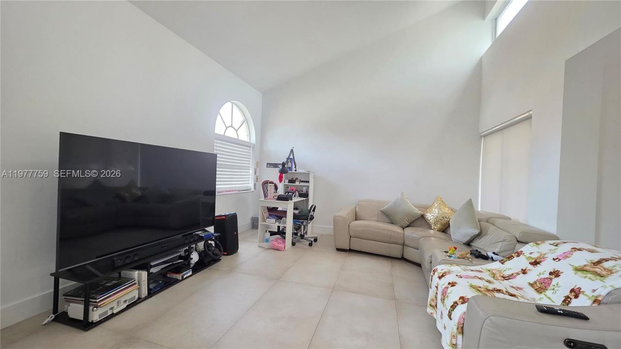 15856 SW 112th Ter, Miami, FL 33196 Photo